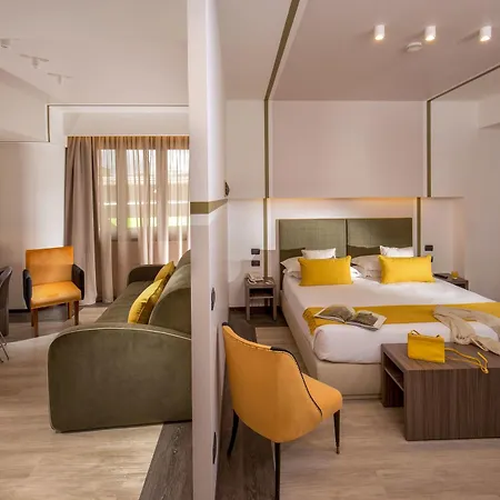 فندق دوميديا 4*