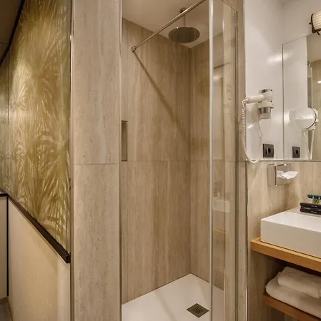 فندق دوميديا 4*