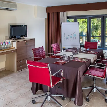 Hotel Domidea 4*