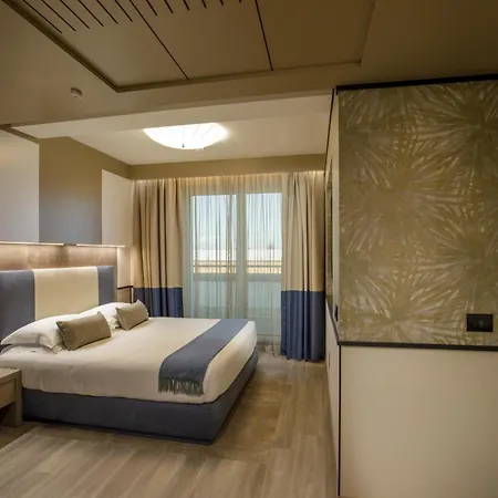 Hotel Domidea 4*