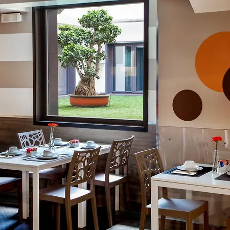 Domidea Hotel